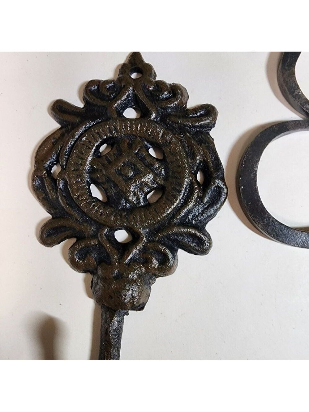WALL HOOKS 4 in a bundle - Picture 2 of 10